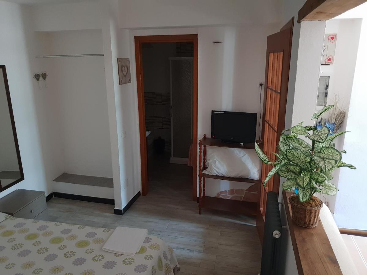 Casa Vacanze L'Agrifoglio Magliolo Exterior foto