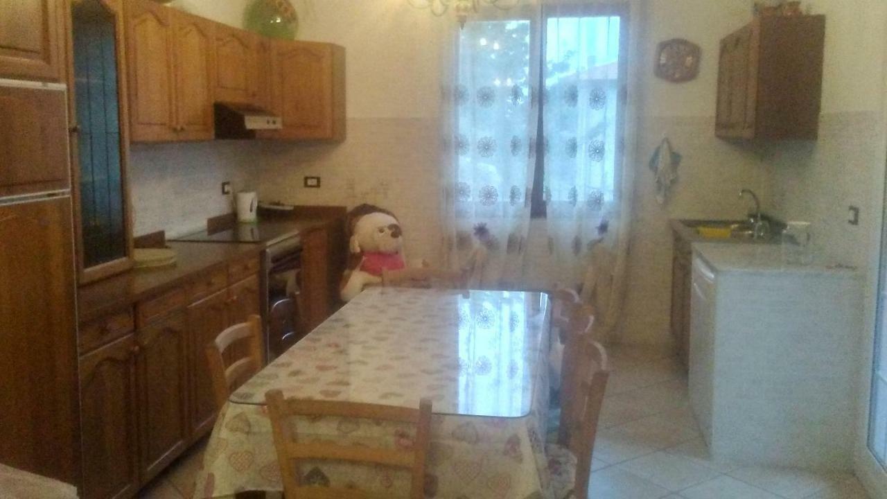 Casa Vacanze L'Agrifoglio Magliolo Exterior foto